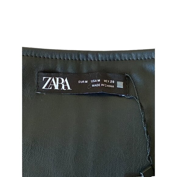 Belted Faux Leather High-Waist A-Line Mini‎ Skirt - Zip-Up, Oblique Zip Detail - Picture 6 of 9